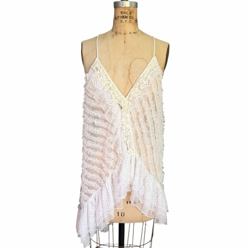 FREE PEOPLE White Lace Ruffle Camisole Top L